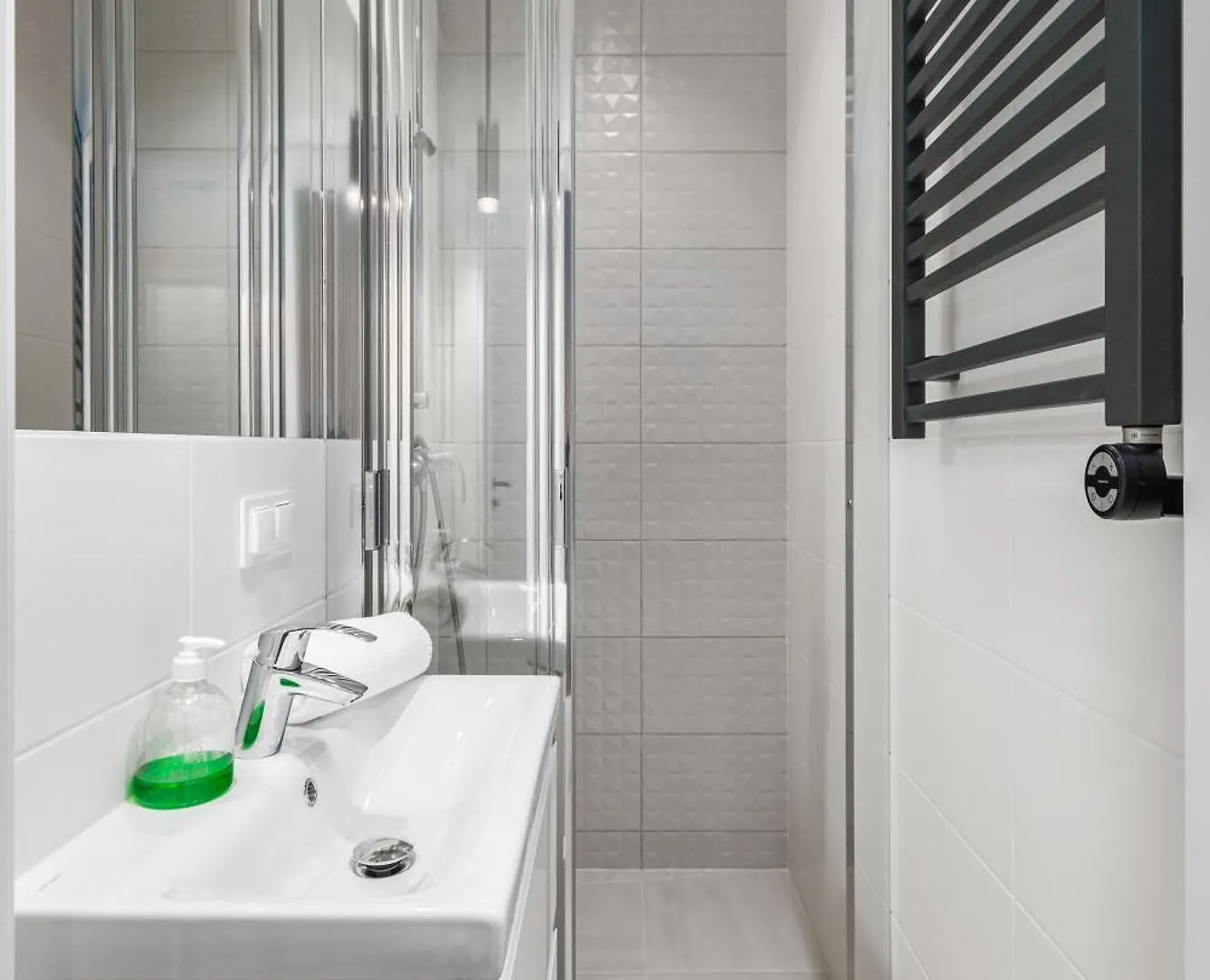 Zelazna 16 By Homeprime Warsaw Poland